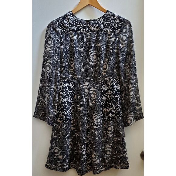 Walter Baker Dresses & Skirts - Walter Baker Dress 0 Black/Tan Print Soft Pleats Ruffled Lined Bodice Sheer Arms